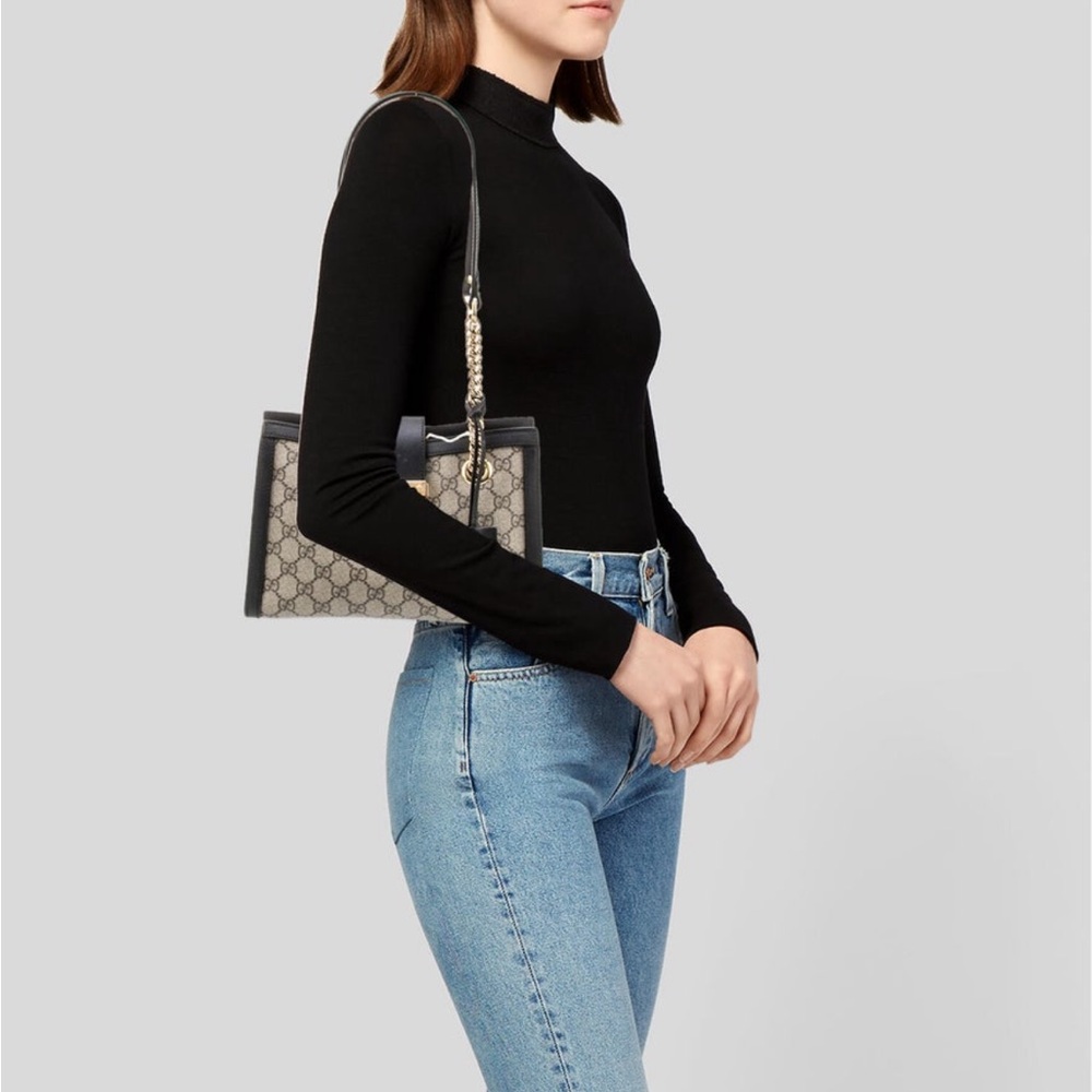 Gucci GG Supreme Padlock Shoulder Bag Small Black - Picture 4 of 5
